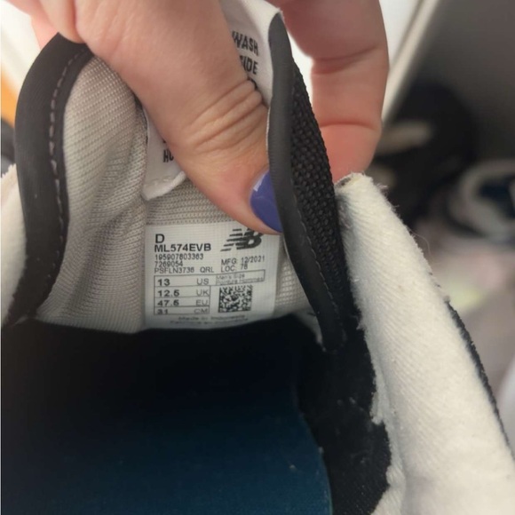 New Balance 574 - Picture 6 of 6